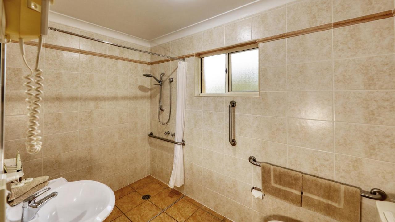 Edward Parry Motel And Apartments Тамуърт Екстериор снимка