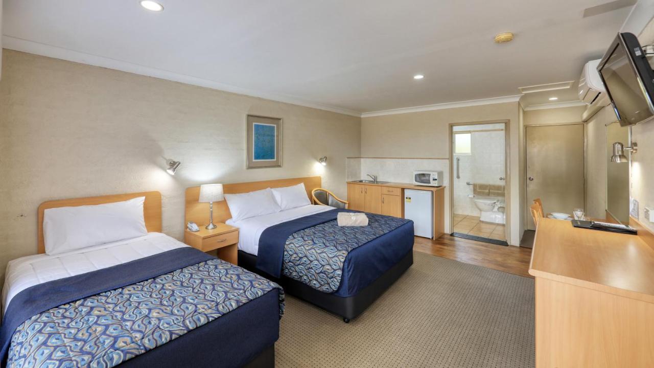 Edward Parry Motel And Apartments Тамуърт Екстериор снимка