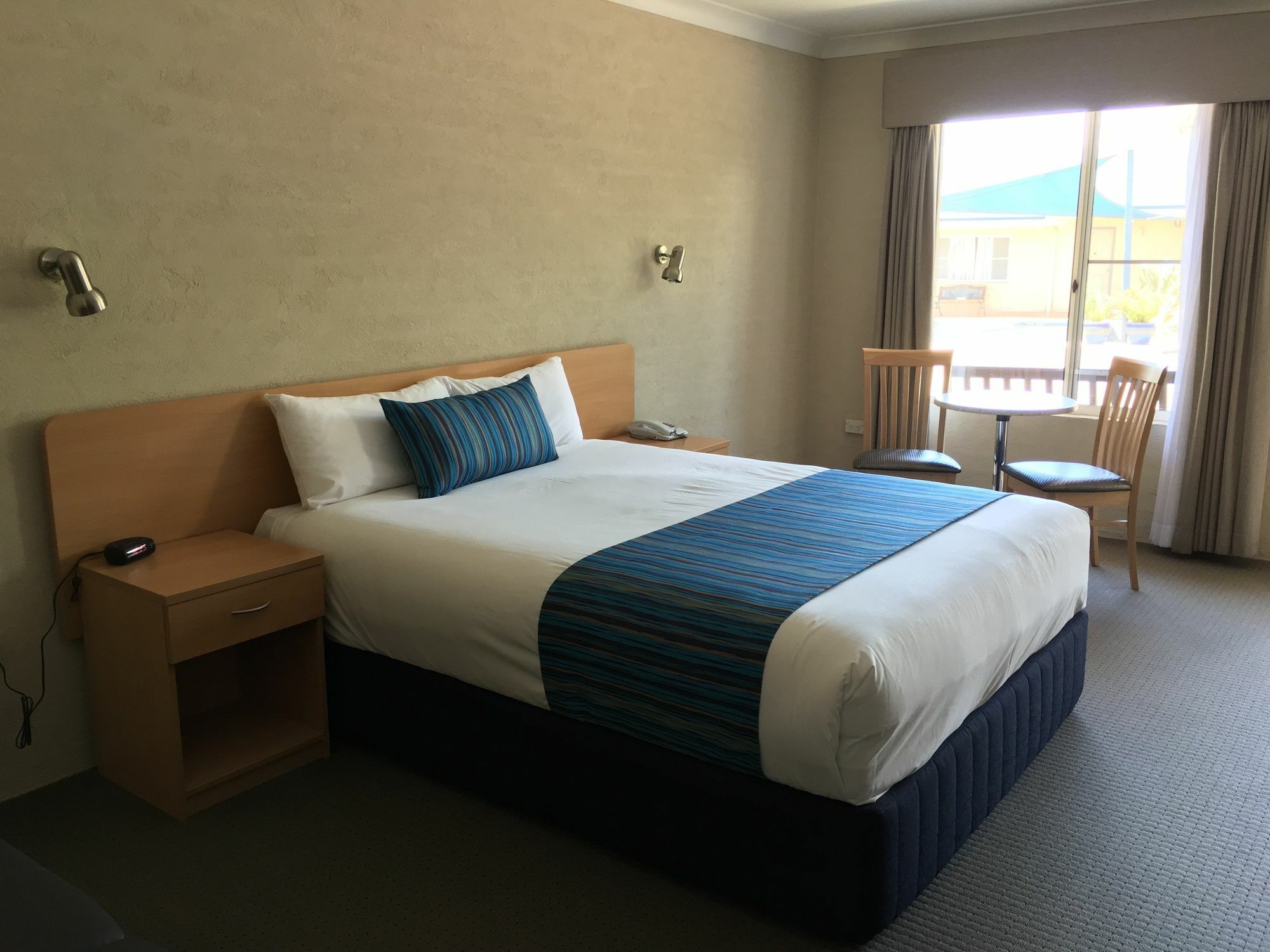 Edward Parry Motel And Apartments Тамуърт Екстериор снимка