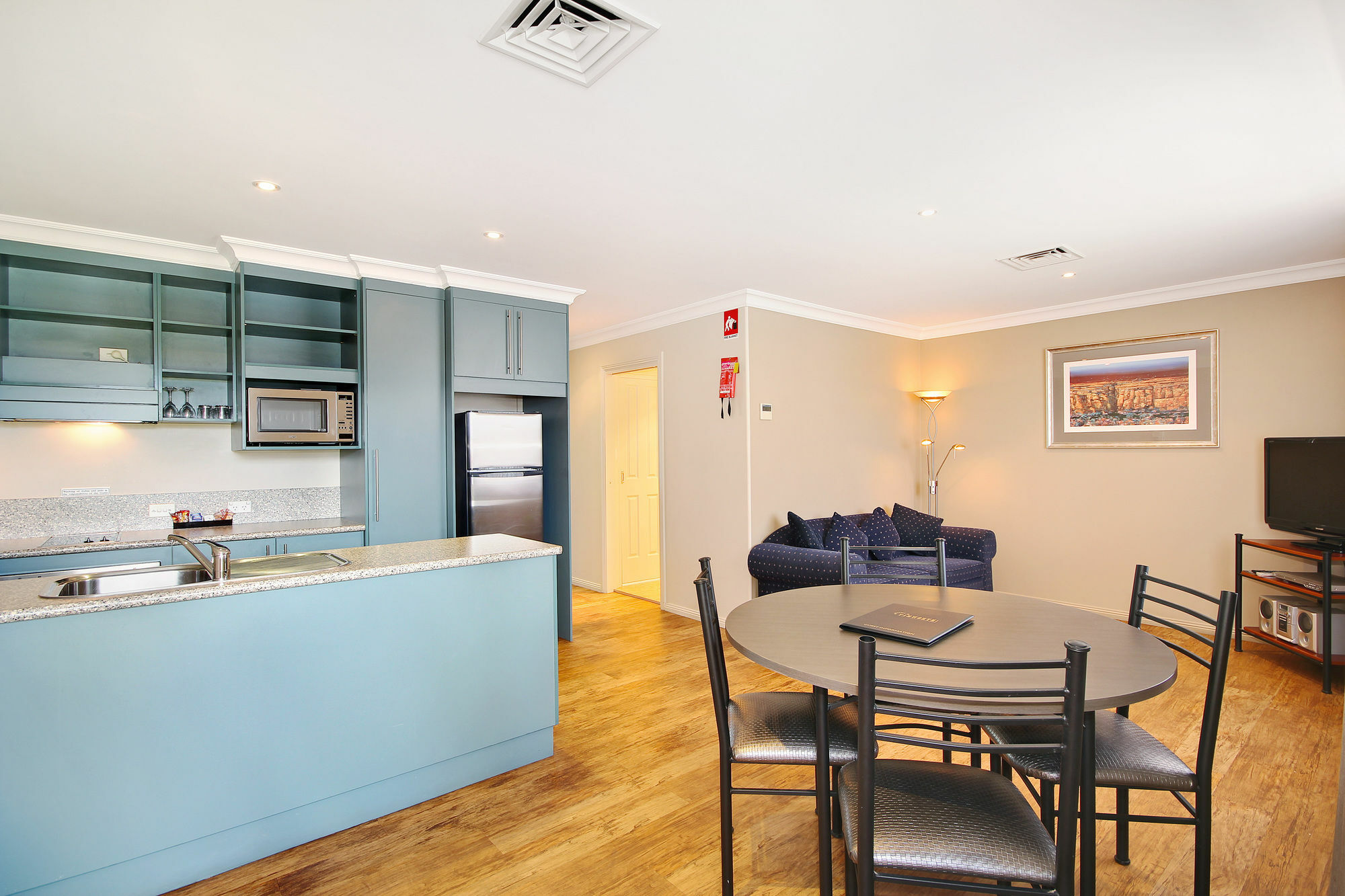 Edward Parry Motel And Apartments Тамуърт Екстериор снимка