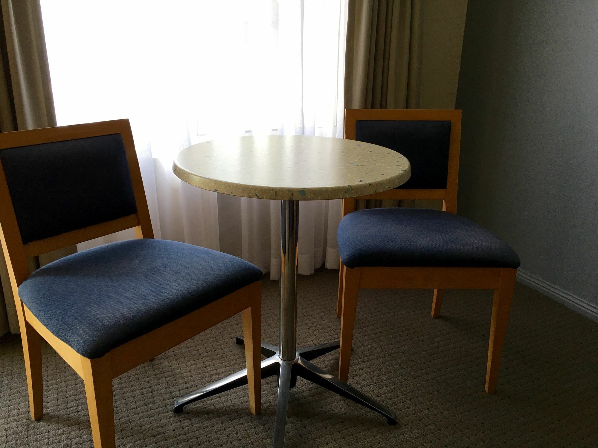 Edward Parry Motel And Apartments Тамуърт Екстериор снимка