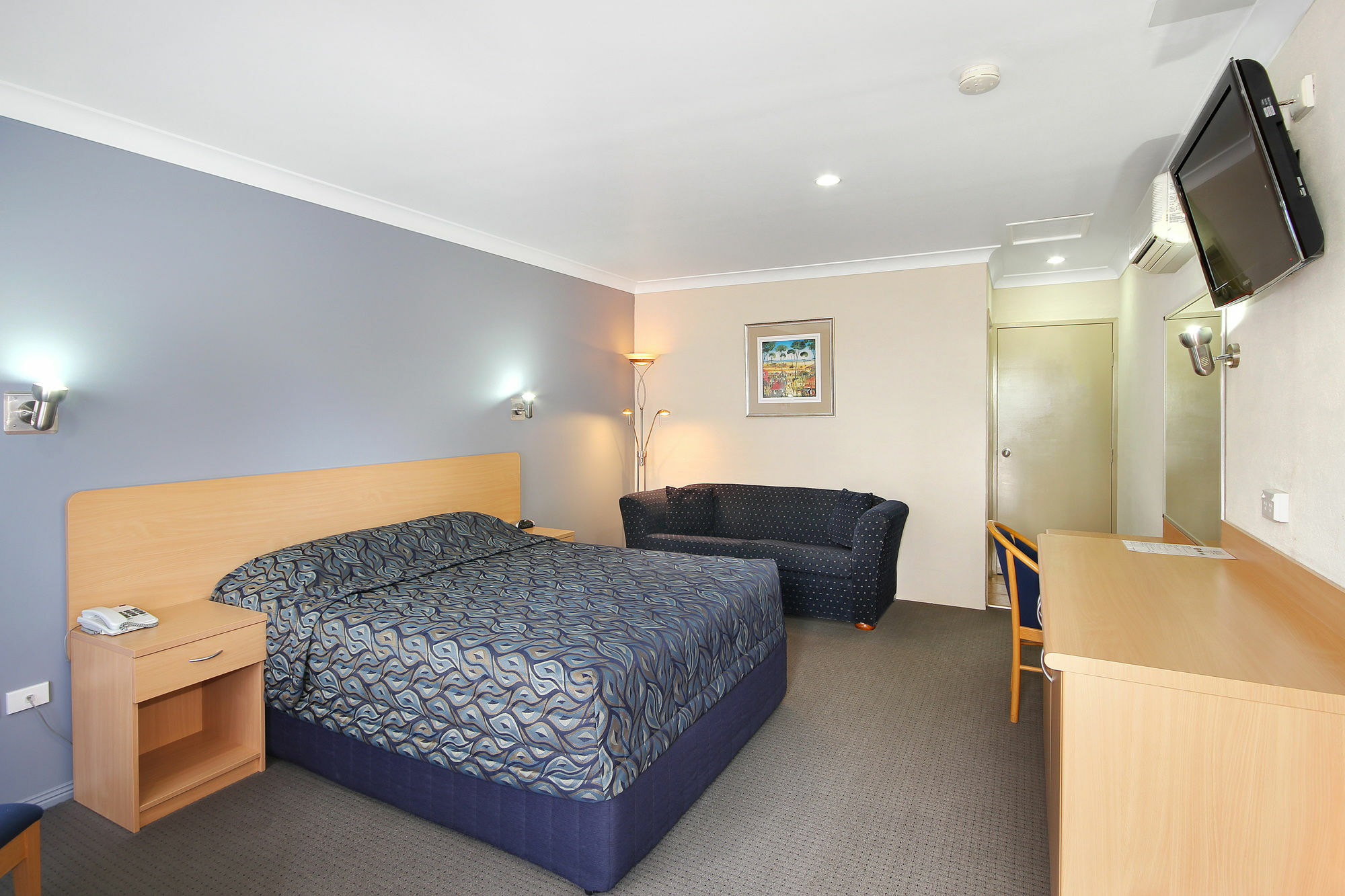 Edward Parry Motel And Apartments Тамуърт Екстериор снимка